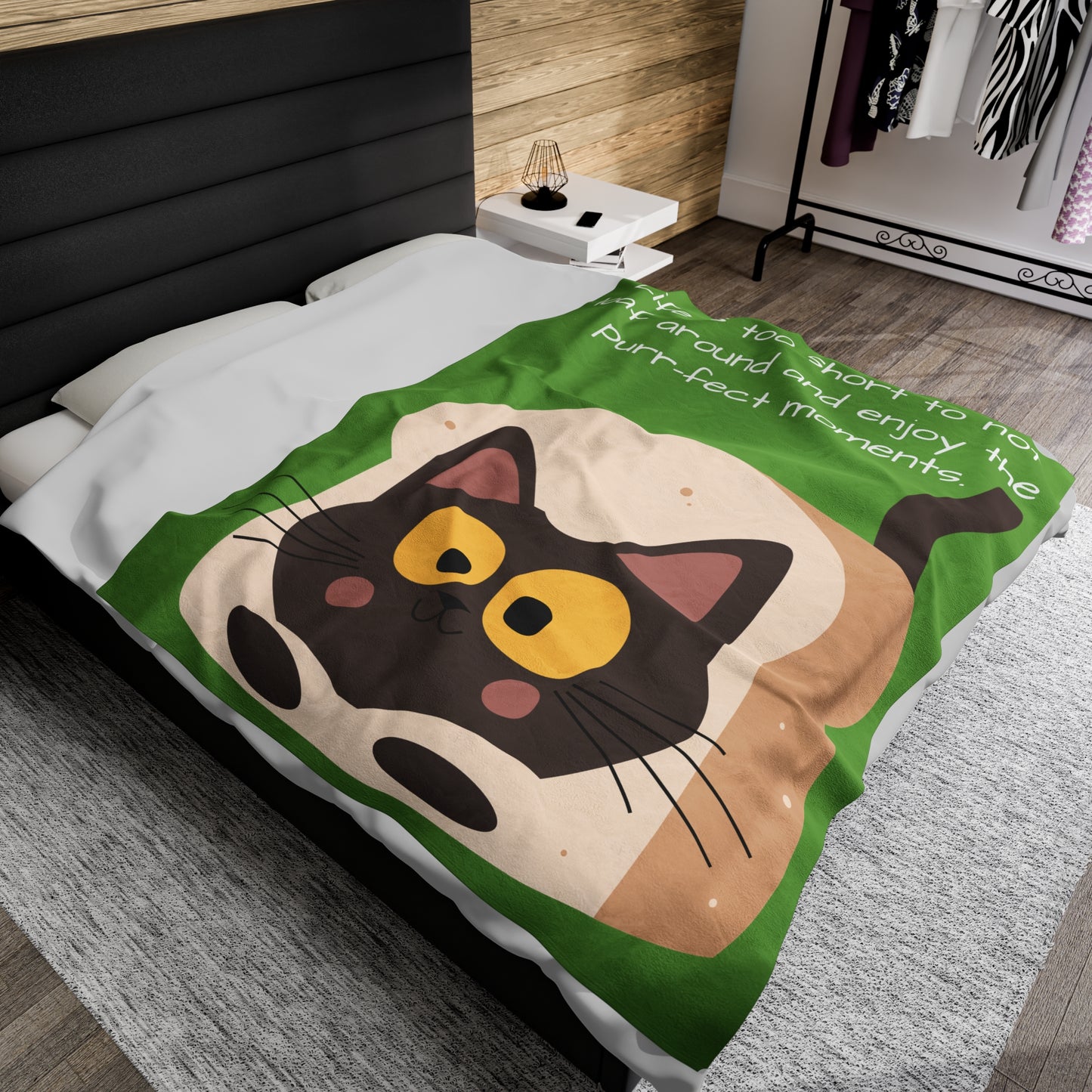 Green Cat-Loaf Plush Blanket